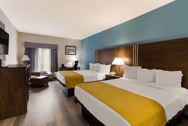 Standard 2 Queen Beds