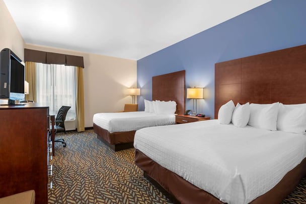 Double Queen w/ Work Desk