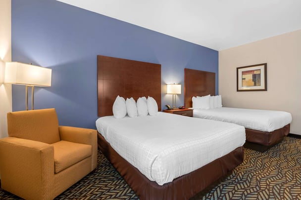 Double Queen w/ Work Desk