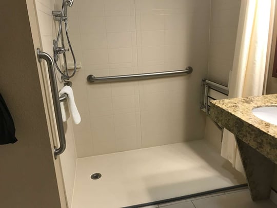 Guest Bathroom King Suite