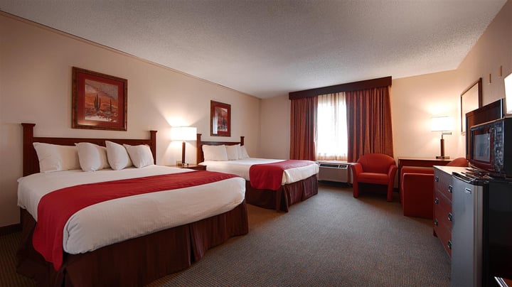 Two Queen Bed Guest Room