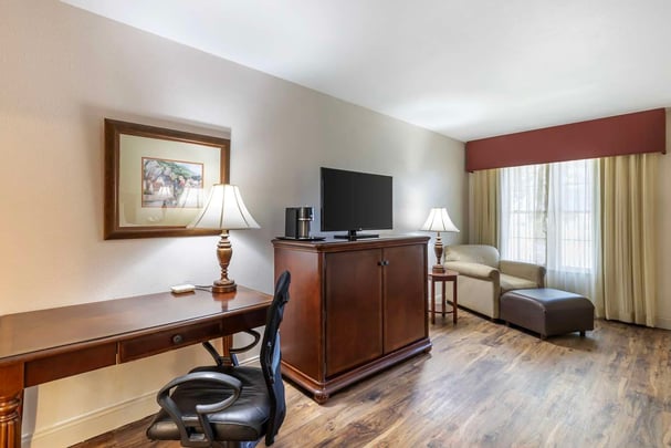 2 Queens Mobility Accessible Roll In Shower