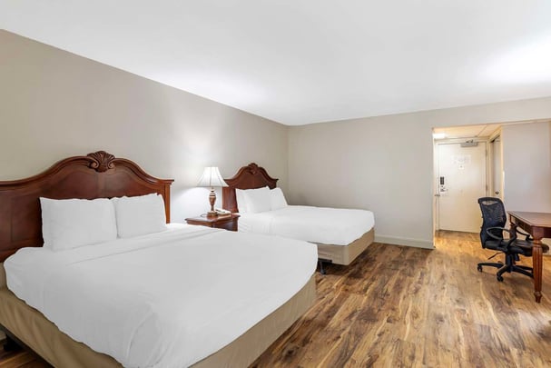 2 Queens Mobility Accessible Roll In Shower