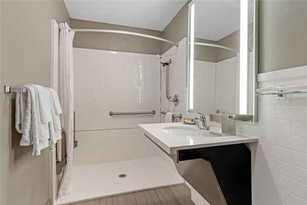 Accessible Queen Bathroom with Roll-in