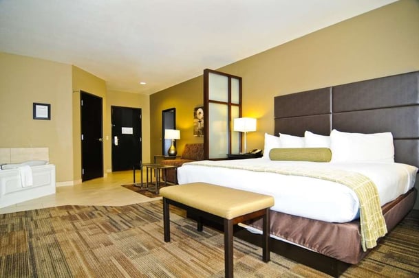 King Suite with Whirlpool Tub