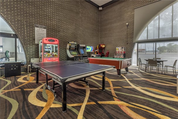 BW Angus Inn Common Area