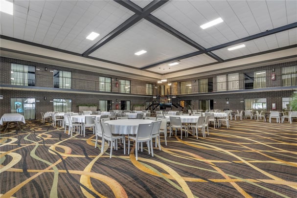 BW Angus Inn Common Area