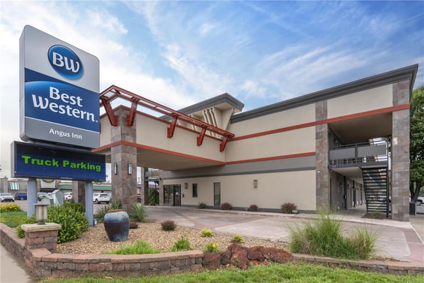 BW Angus Inn Exterior