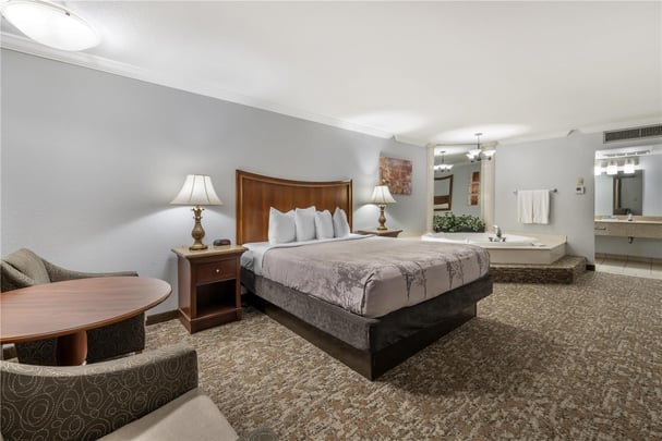 BW Angus Inn Jacuzzi