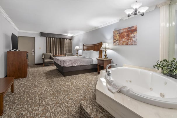 BW Angus Inn Jacuzzi