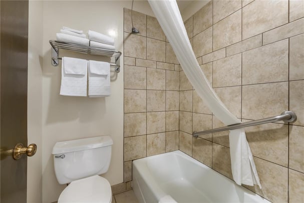 BW Angus Inn Jacuzzi