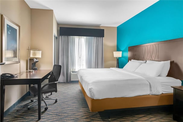 BW Hiawatha KS SNKthree