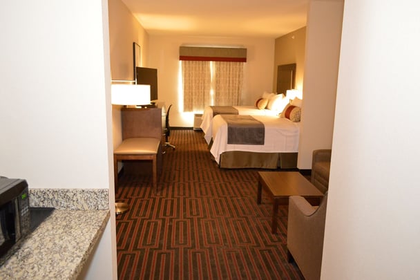 Double Queen Guest Suite