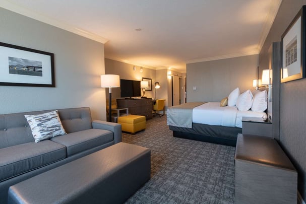 King Suite with Sofabed