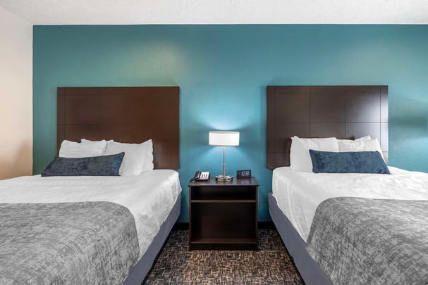 Accessible 2 Queen Beds