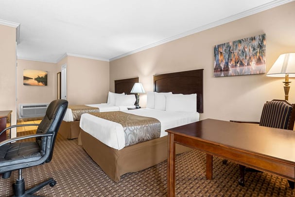 Double Queen Bed Room