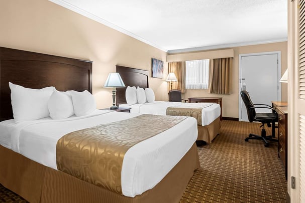 Double Queen Bed Room