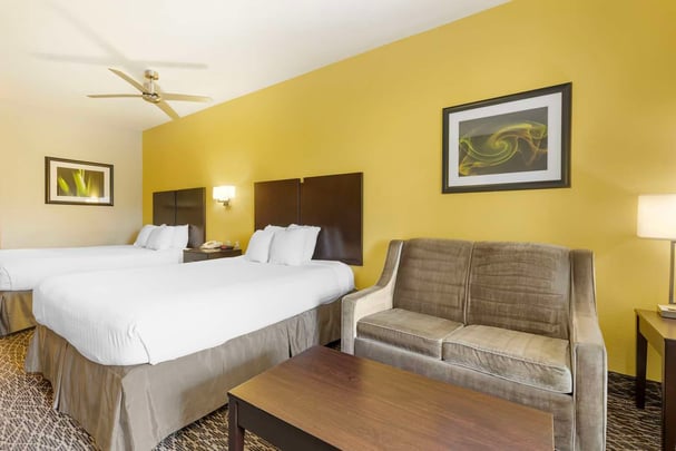 Two Queen Room - Sofabed