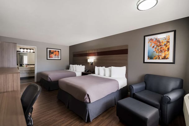 Accessible 2 Queen Beds