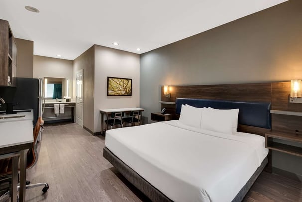 Accessible King Suite