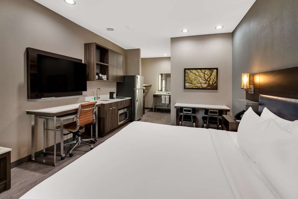 Accessible King Suite