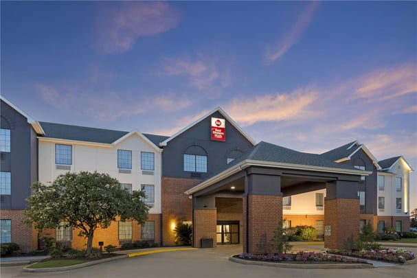 BW Executive Hotel LA Twilight