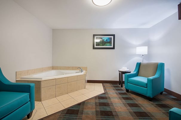 King Suite Whirlpool