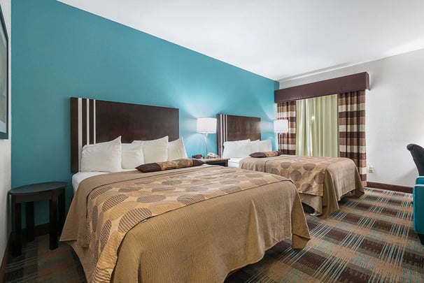 2 Queen Bed Room