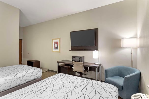 Double Bed Room Pet Friendly