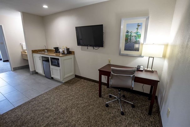 King Suite Amenities