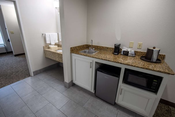 King Suite Amenities