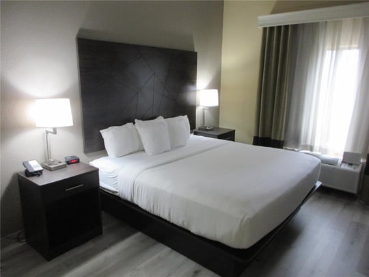 King Suite with Sofa