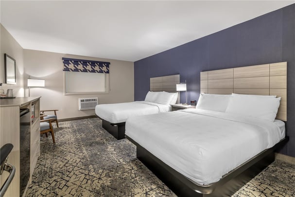 2 Queen Bed Room