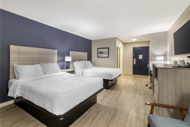 2 Queen Bed Room Pet Friendly