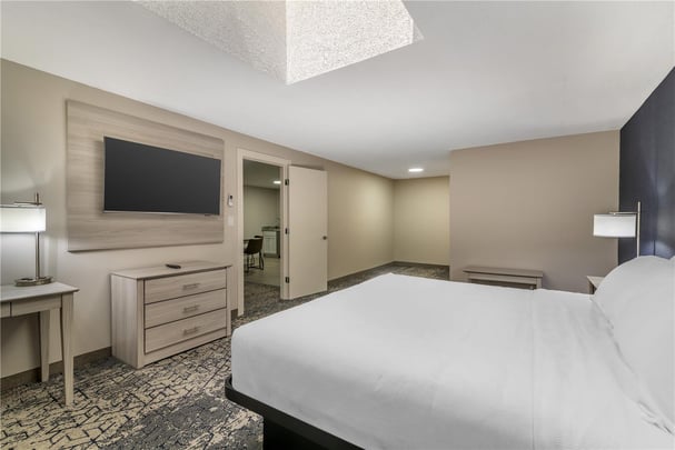 Accessible King Suite
