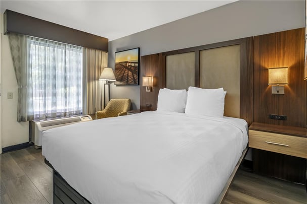 Accessible Queen Roll In