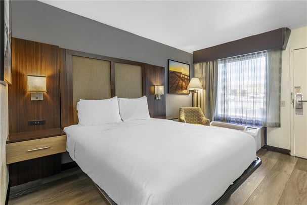 Accessible Queen FNH