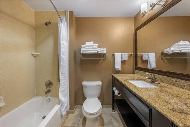 2 Queen Bed Room Corner