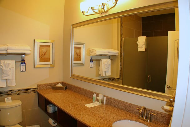 Executive King Bathroom
