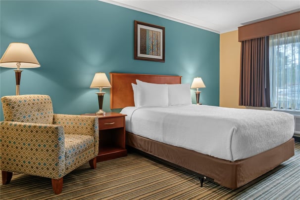 Accessible Queen Guest Room