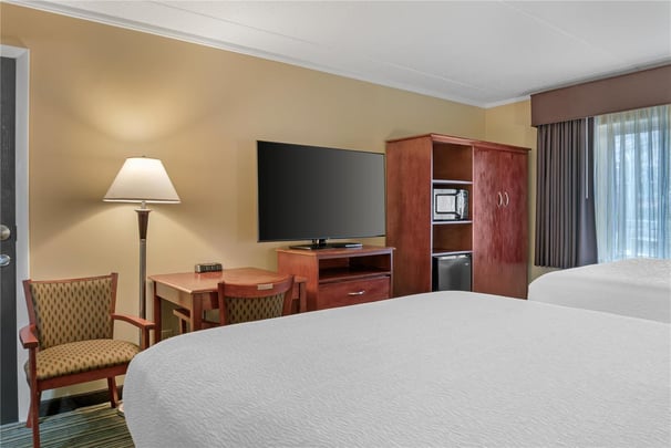 Double Queen Guest Room