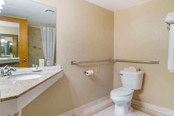 Accessible 2 Queen Suite