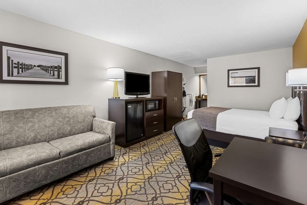 Queen Accessible Room