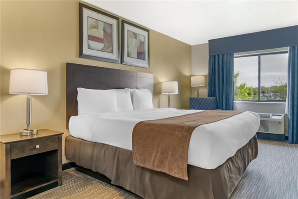King Guest Room (Riverview)