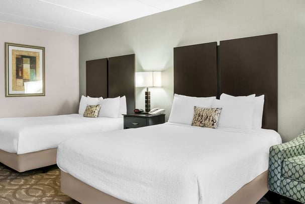 ADA 2 Queen Bed Room