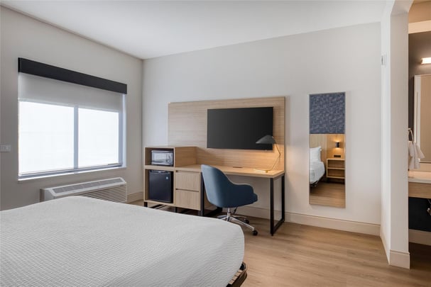 Accessible King Guest Room