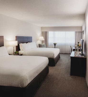 Somerset Inn Accessible Room with 2 Queen Beds