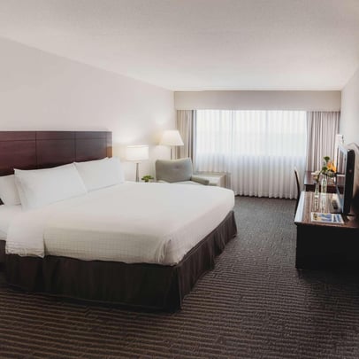 Somerset Inn Queen Guest Room