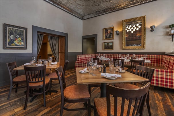 BW Plus The Normandy Inn Restaurant