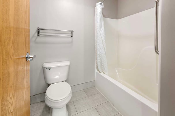 Three Double Guest Bathroom